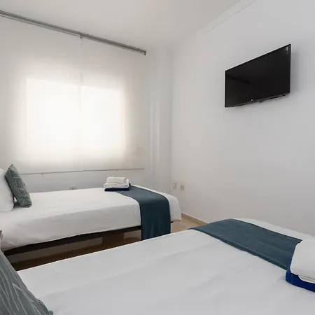 2º Mtr - Temporary Rent 3 Bedrooms Av Del Mar Appartement Marbellac