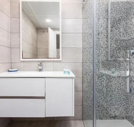 2º Mtr - Temporary Rent 3 Bedrooms Av Del Mar Appartement Marbellac