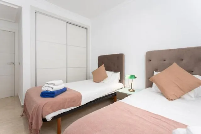 2º Mtr - Temporary Rent 3 Bedrooms Av Del Mar * Marbellac