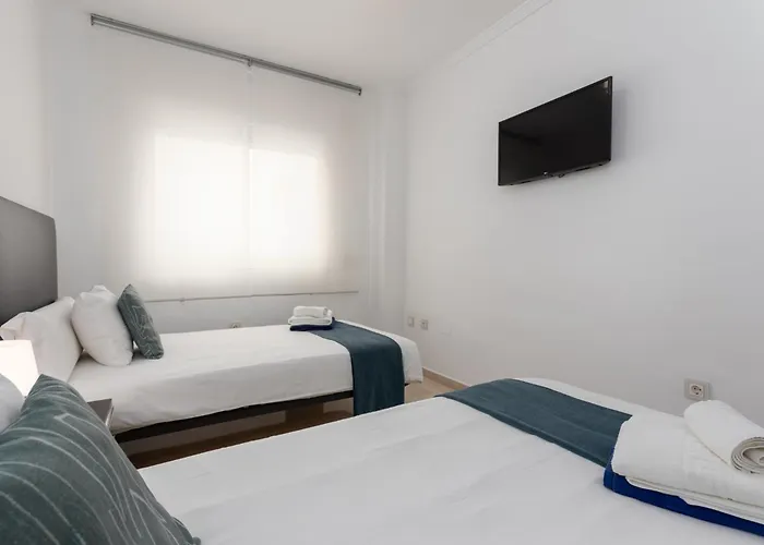2º Mtr - Temporary Rent 3 Bedrooms Av Del Mar Appartement Marbellac